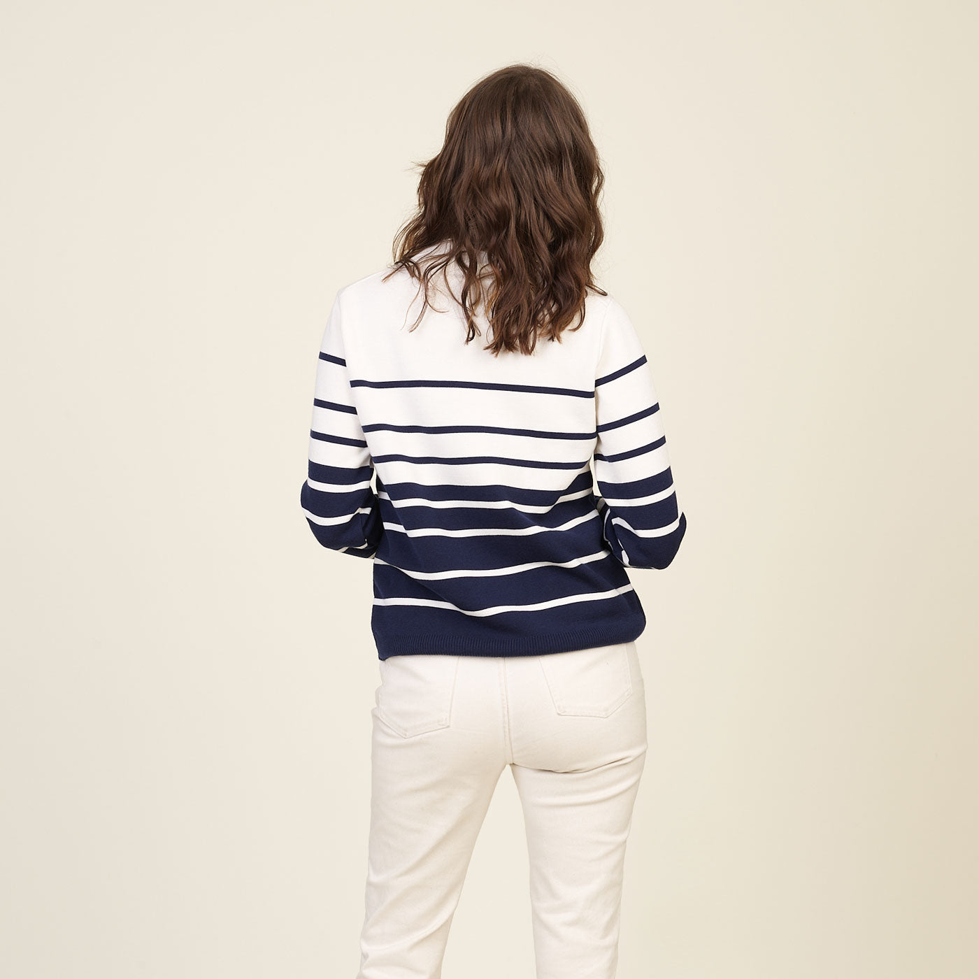 #color_blue-white