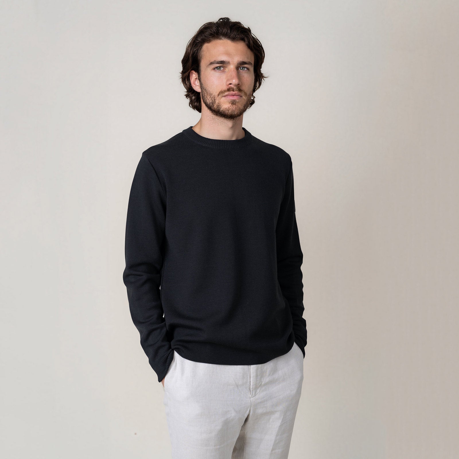 LEGNA-Sweater-Midweight_man_black_front2 #color_black