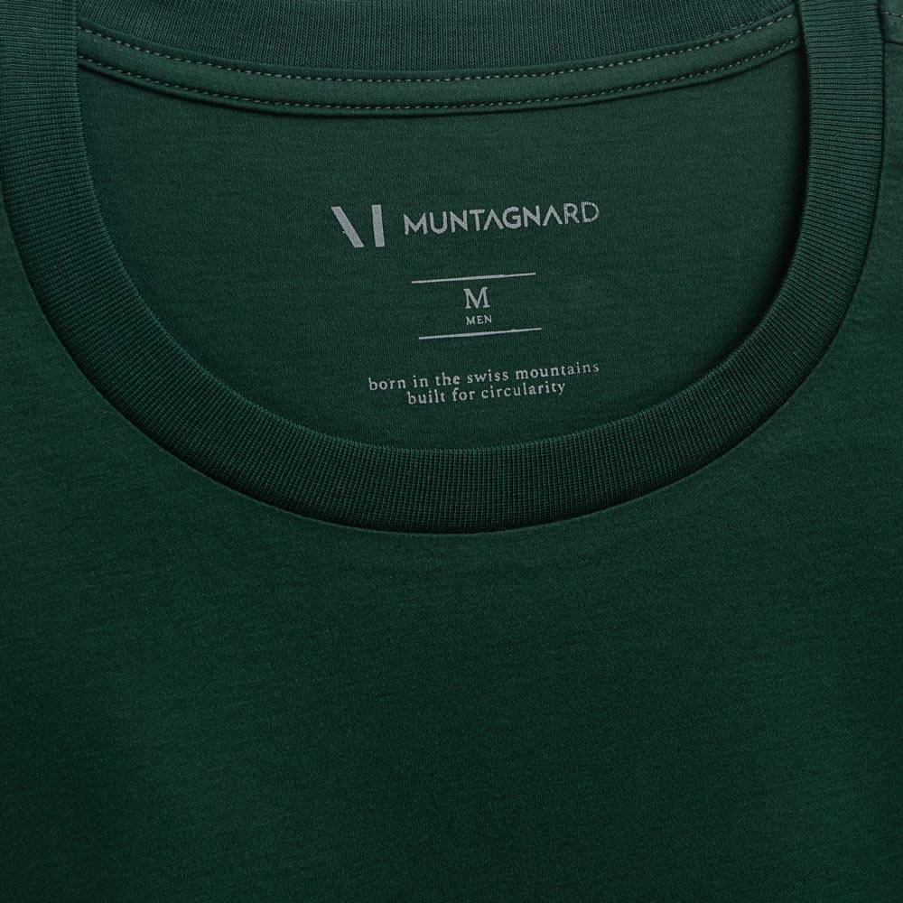 #color_dark green