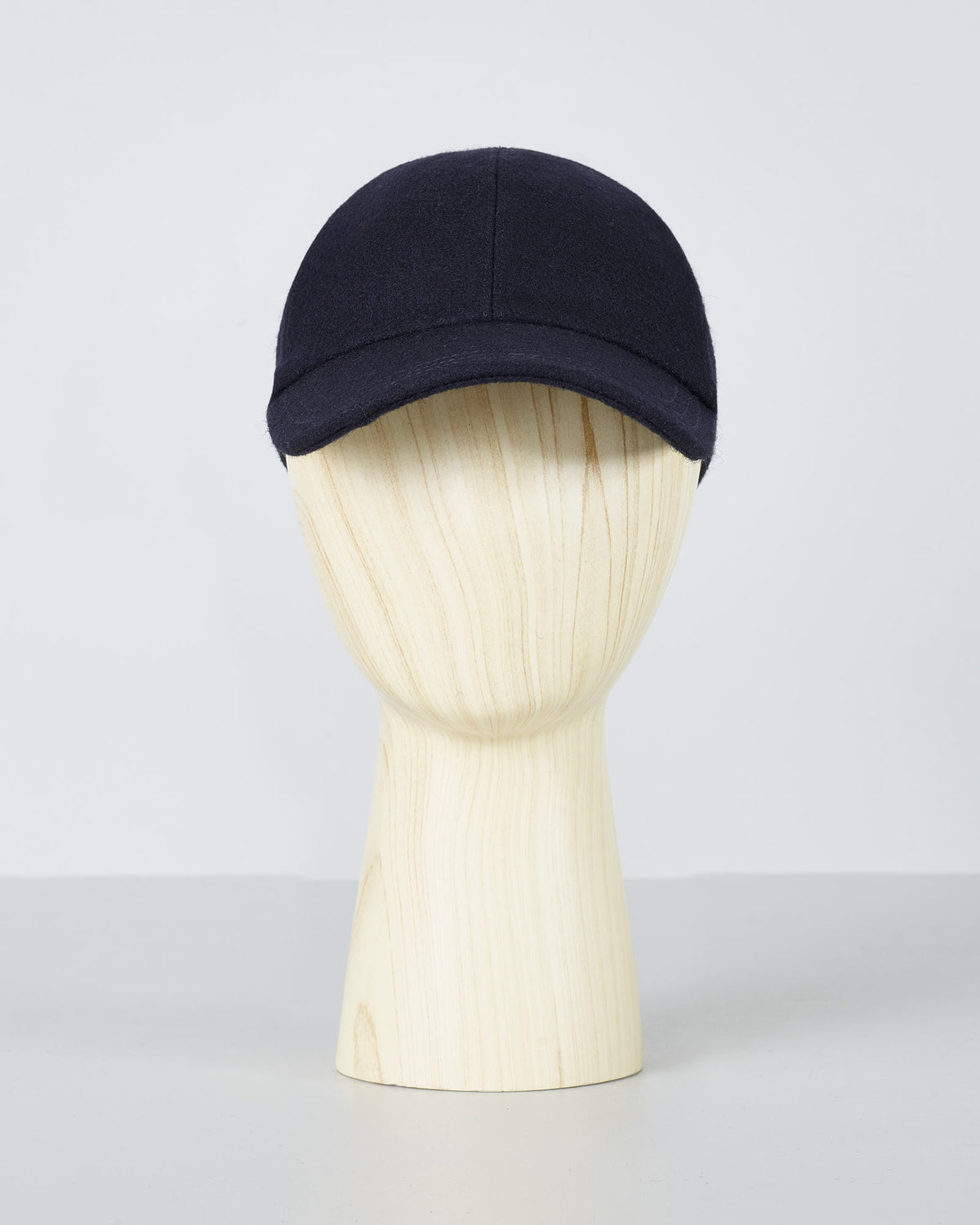 LANA-Artisanal-Winter-Cap_dark-blue_front #color_dark blue