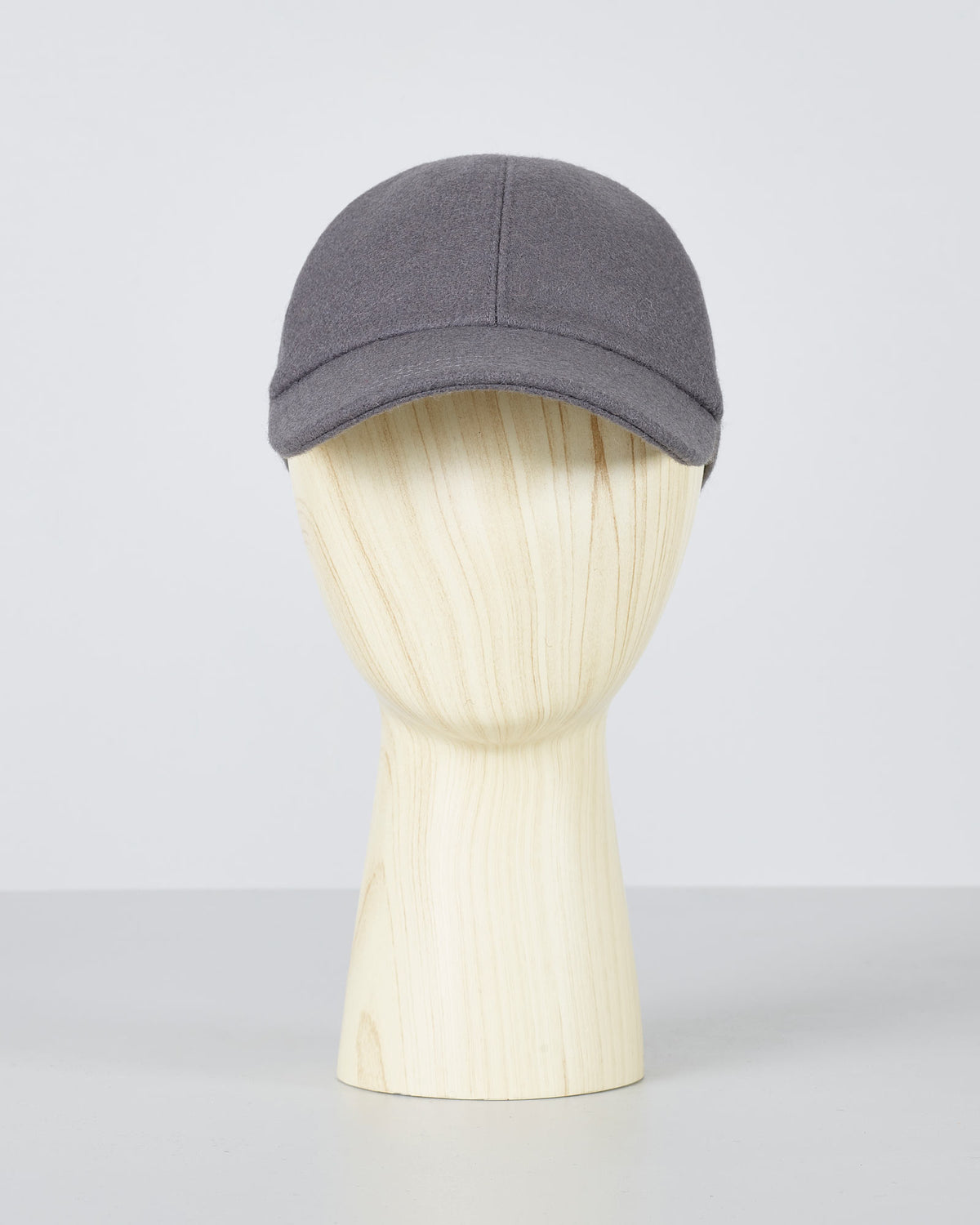LANA-Artisanal-Winter-Cap_grey_front #color_grey