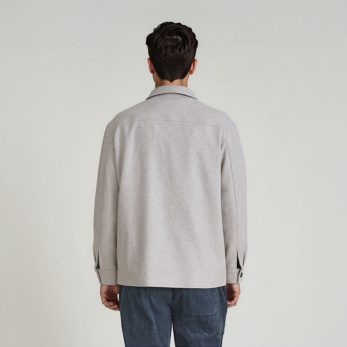 LANA-Overshirt_man_light-grey_back