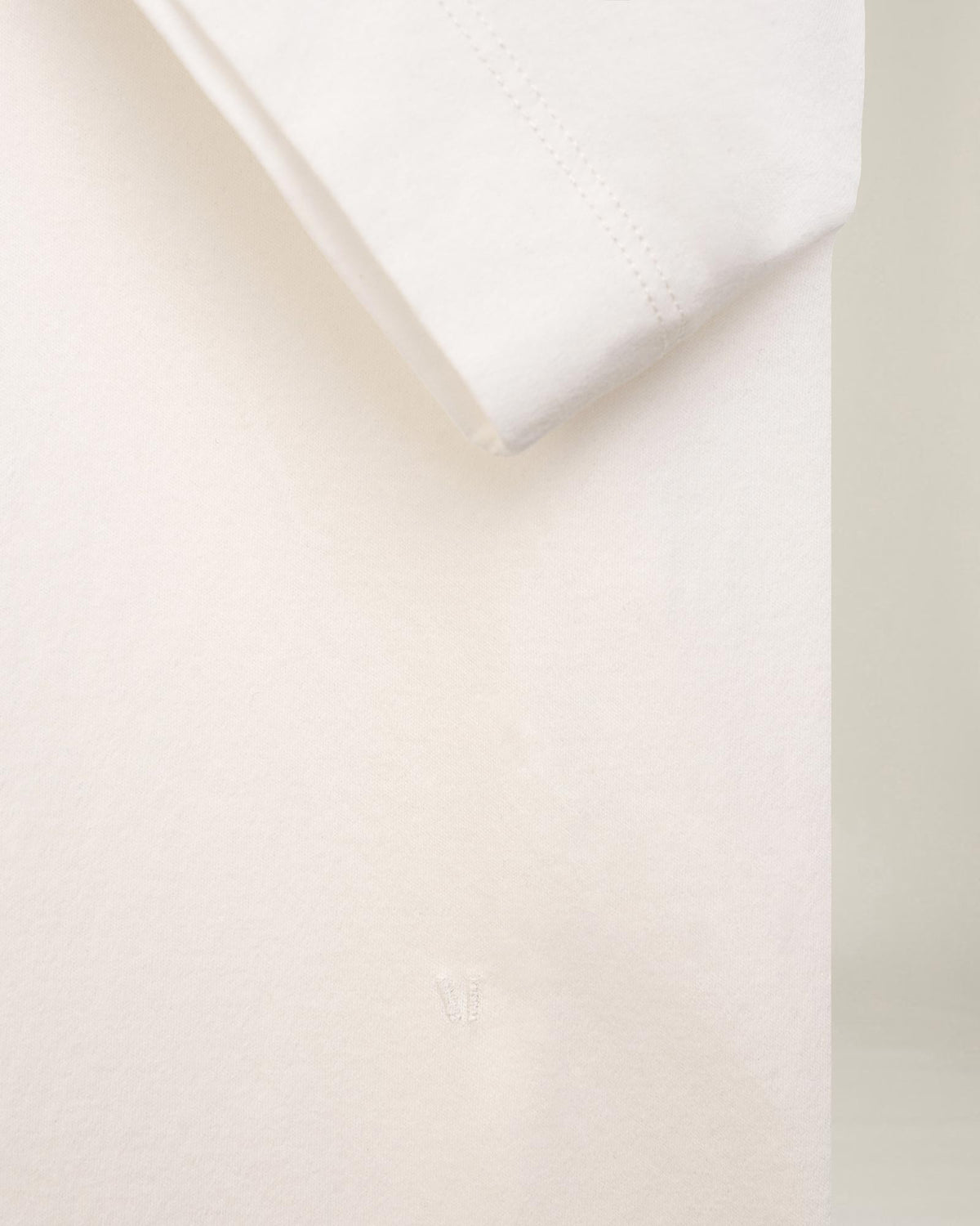 MANGOLA-T-Shirt_women_white_flatlay_detail2 #color_white