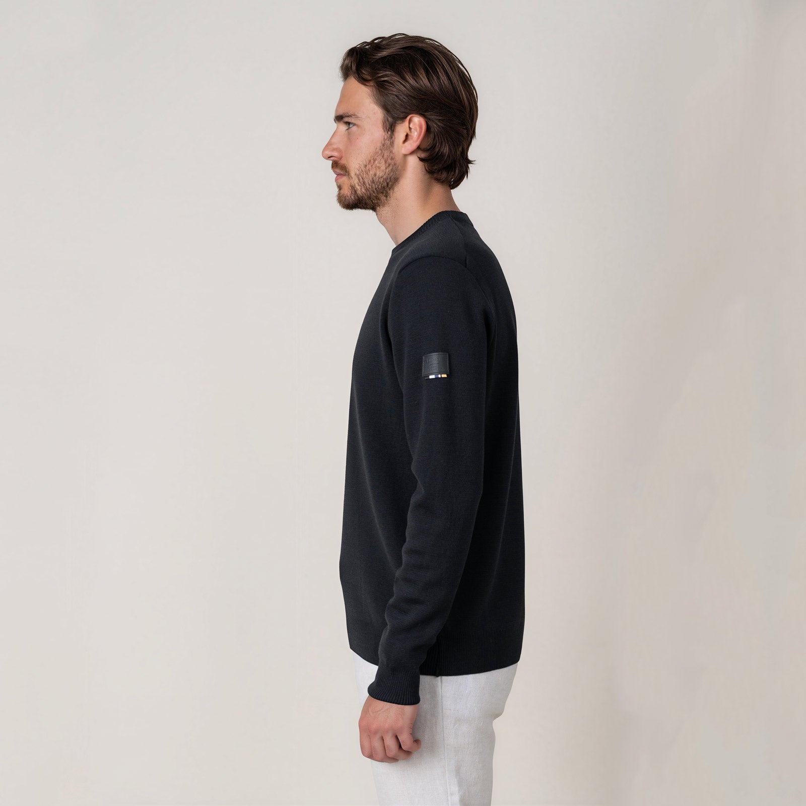 LEGNA-Sweater-Midweight_man_black_side #color_black