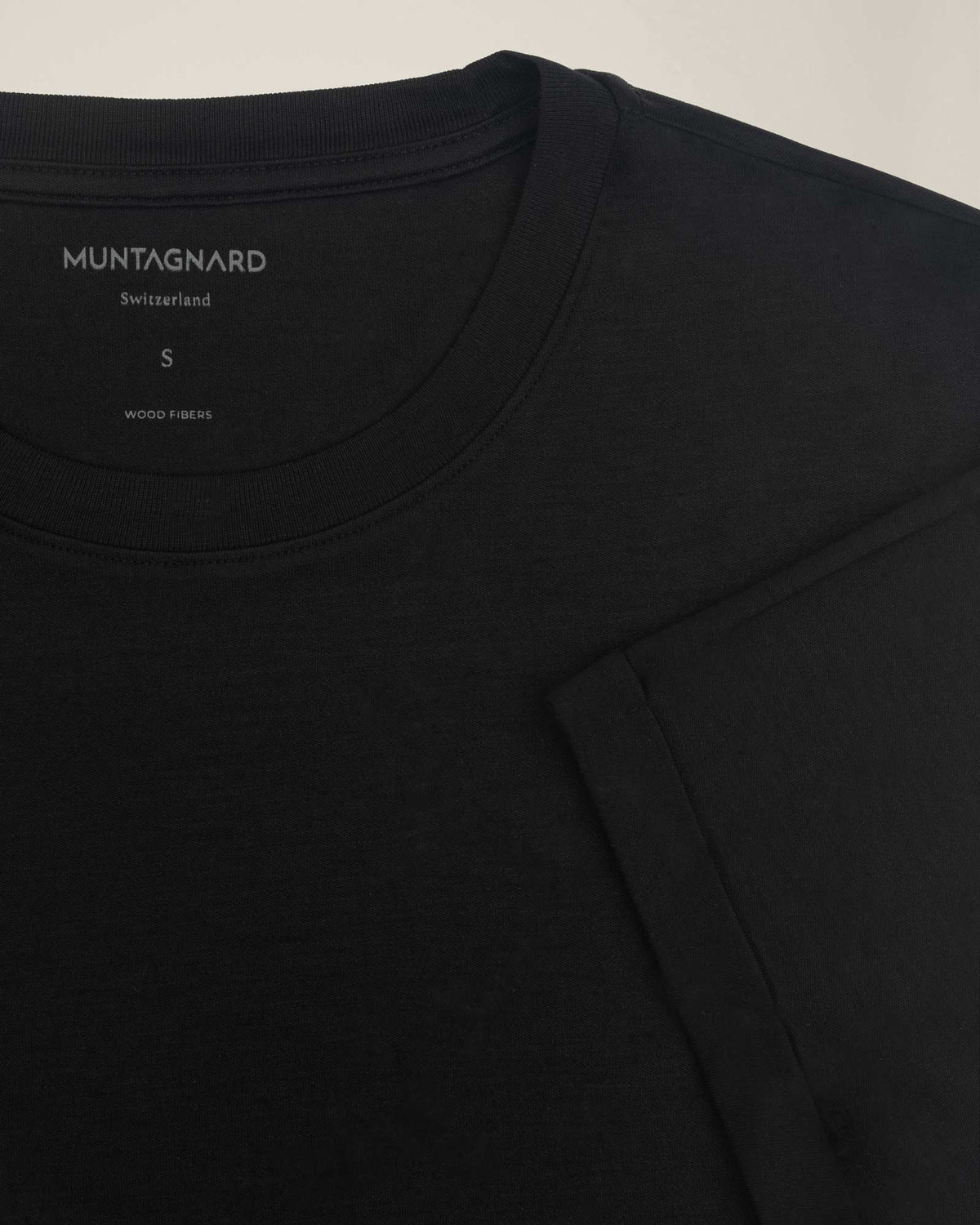 T-Shirt-LEGNA_women_black_flatlay_detail #color_black