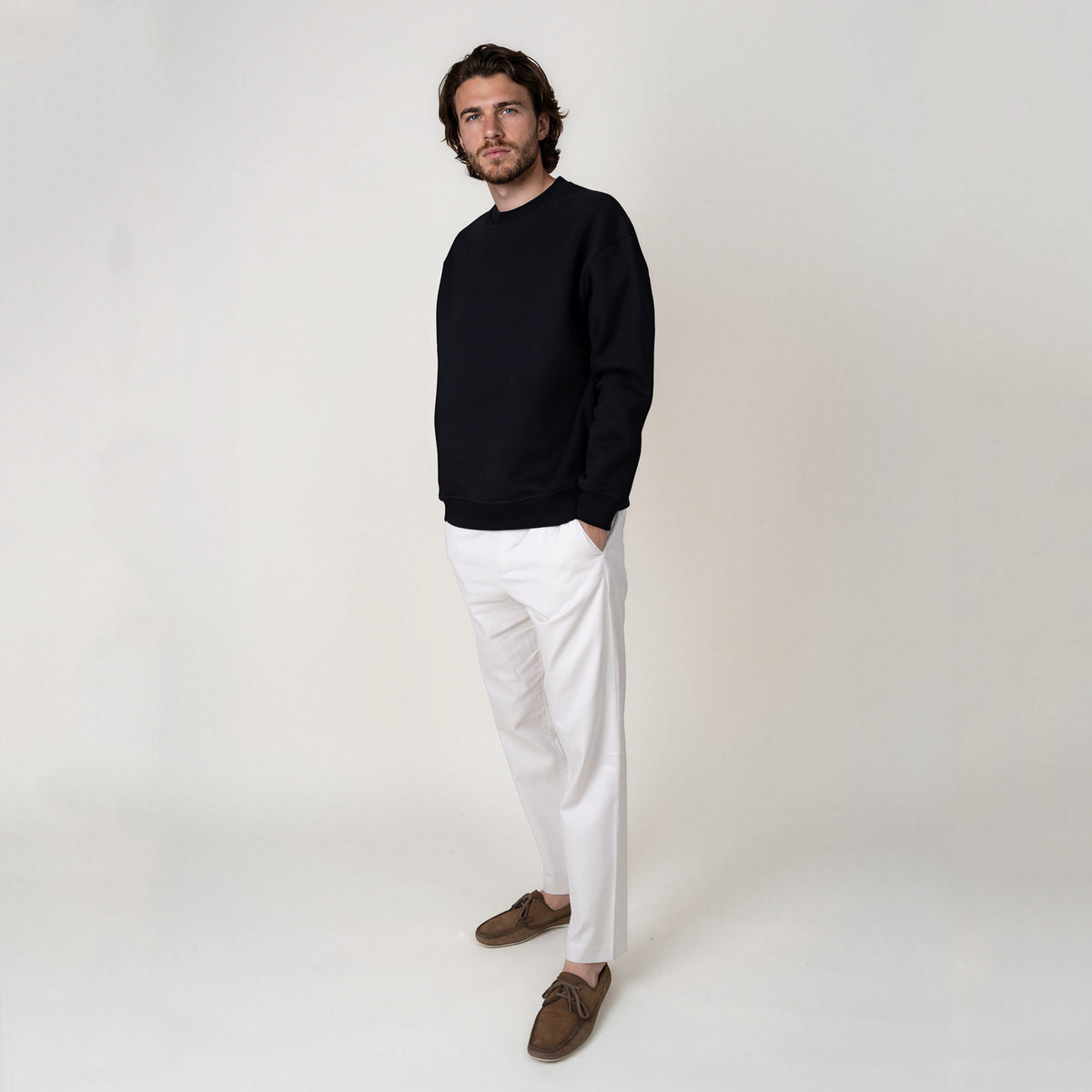 MANGOLA-Sweatshirt-Oversized_man_black_front-full #color_black