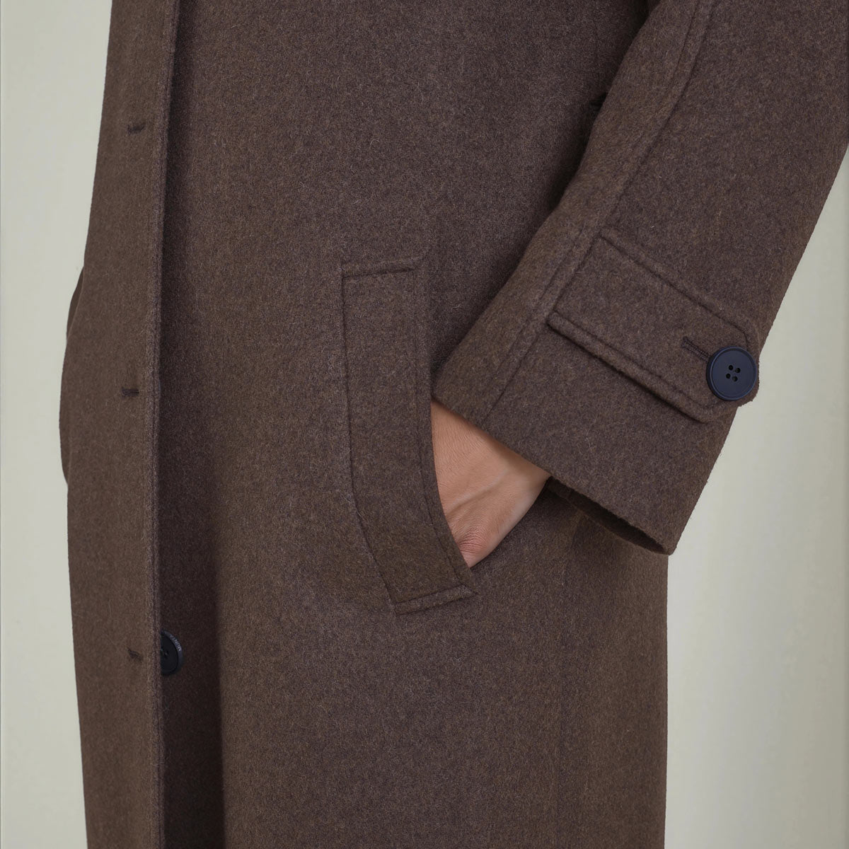 LANA-Raglan-Coat_woman_dark-brown_detail2 #color_dark brown